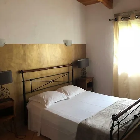 Aglio Nyaraló Olmeto